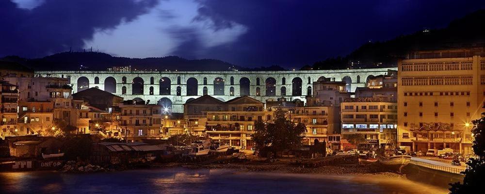 Holiday Kavala Exterior photo